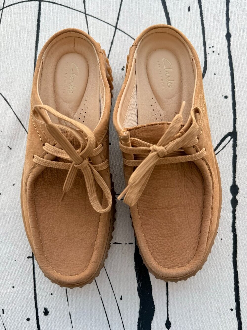 Clarks Torhill slip-on leather mules